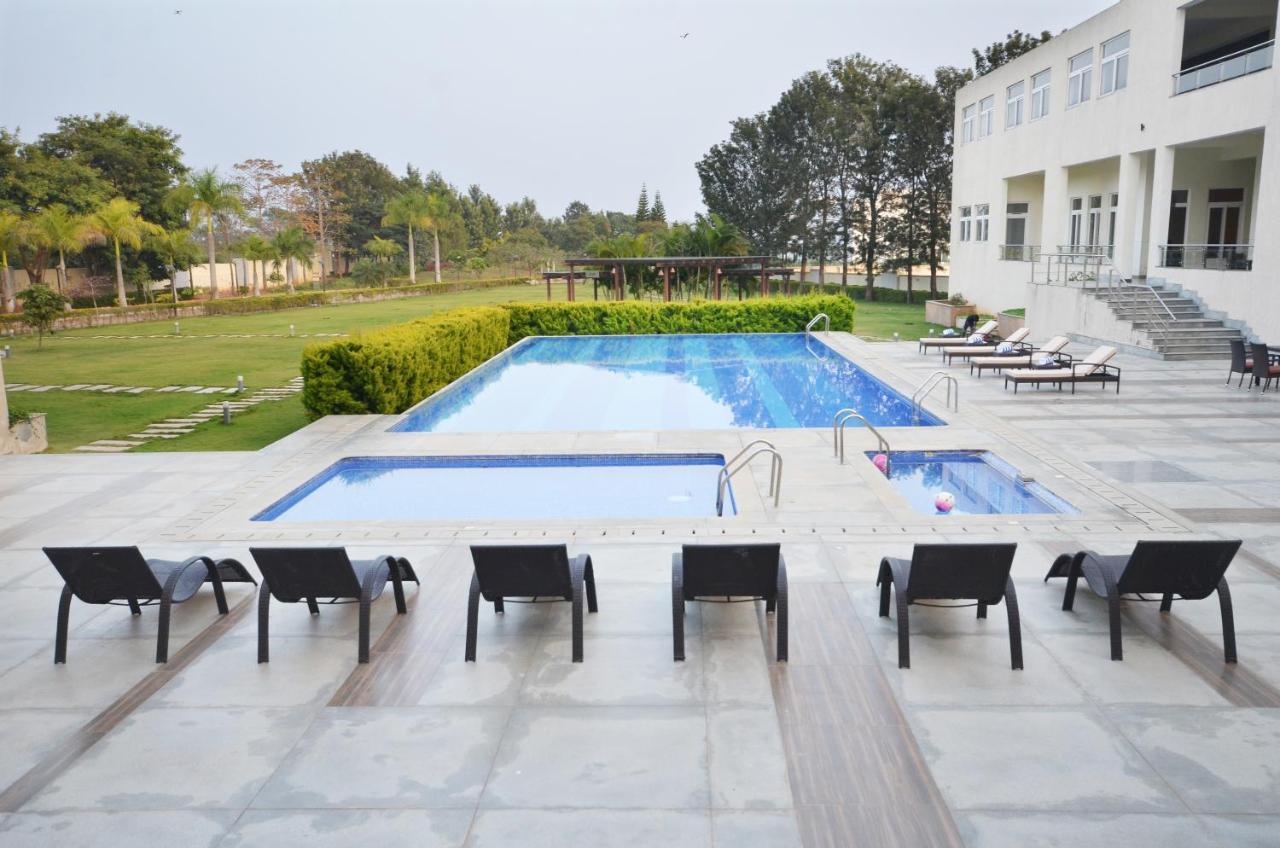 Spree Resort At Century Wintersun Dod Ballapur Bagian luar foto