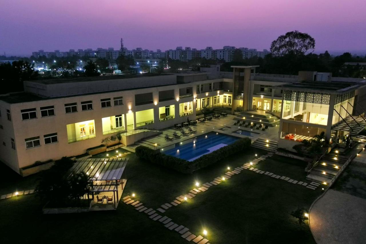 Spree Resort At Century Wintersun Dod Ballapur Bagian luar foto